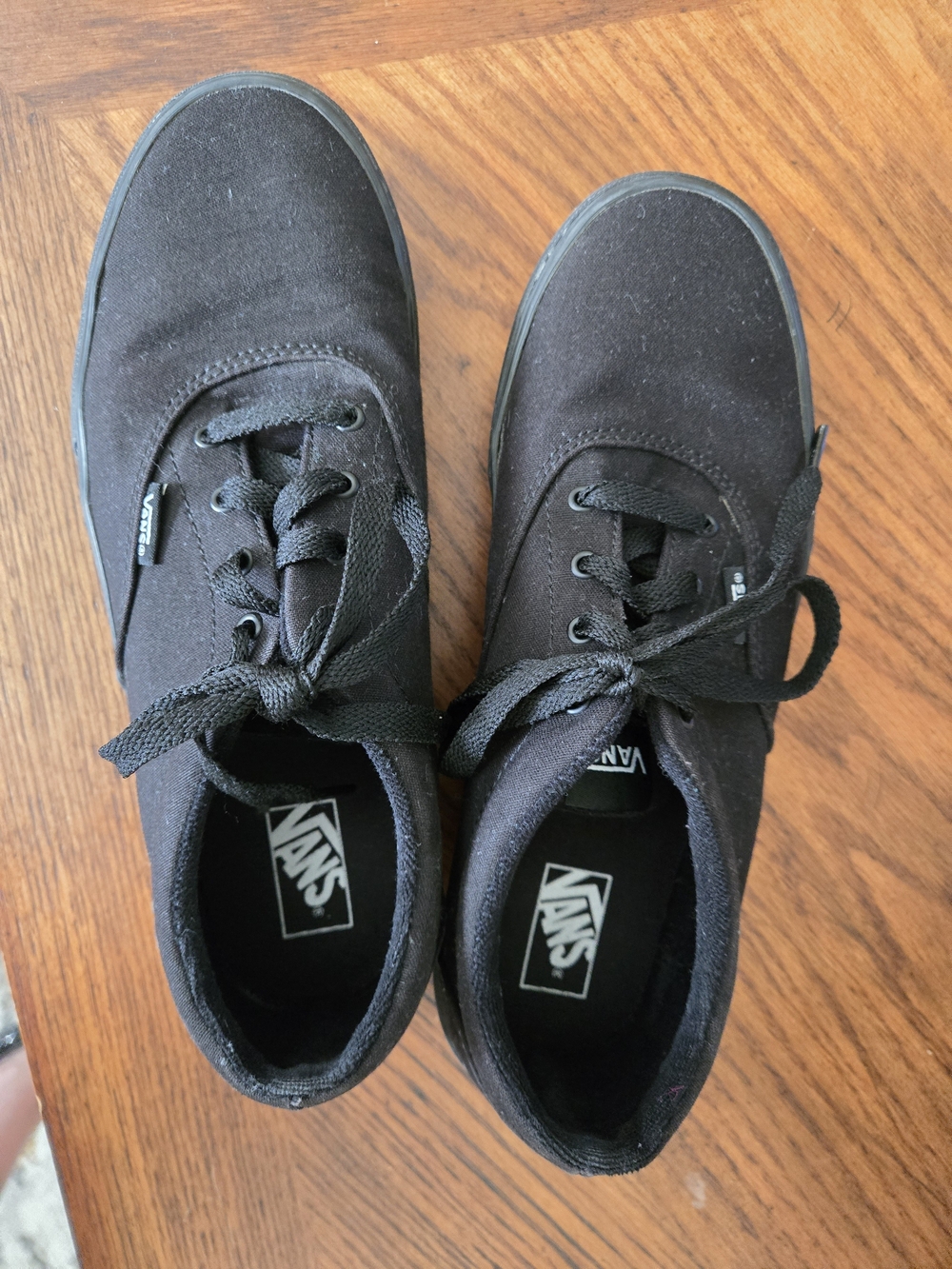 Vans Women's 8.5 or Men's 7 Black Low-Top Canvas Sneakers - Picture 2 of 7